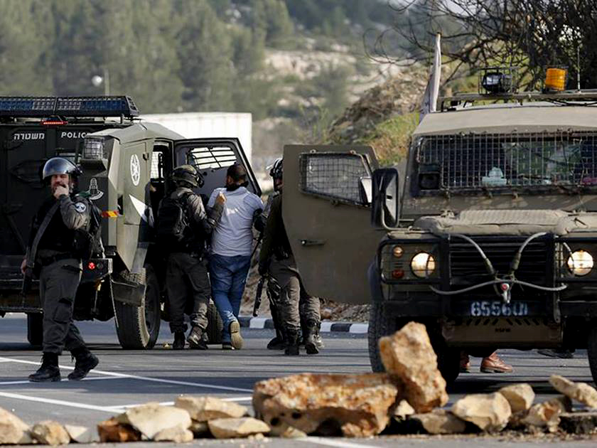 الاحتلال يعتقل 19 فلسطينيا بالضفة الغربية 