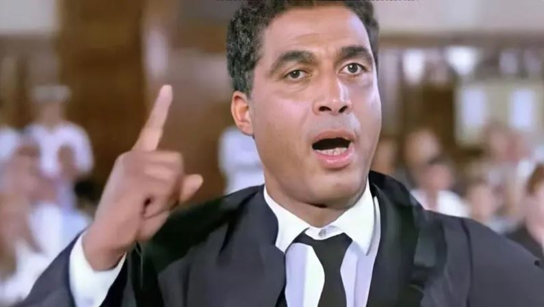 نور الشريف وأحمد زكي ..  مقتنيات فنانين على الأرصفة بمصر