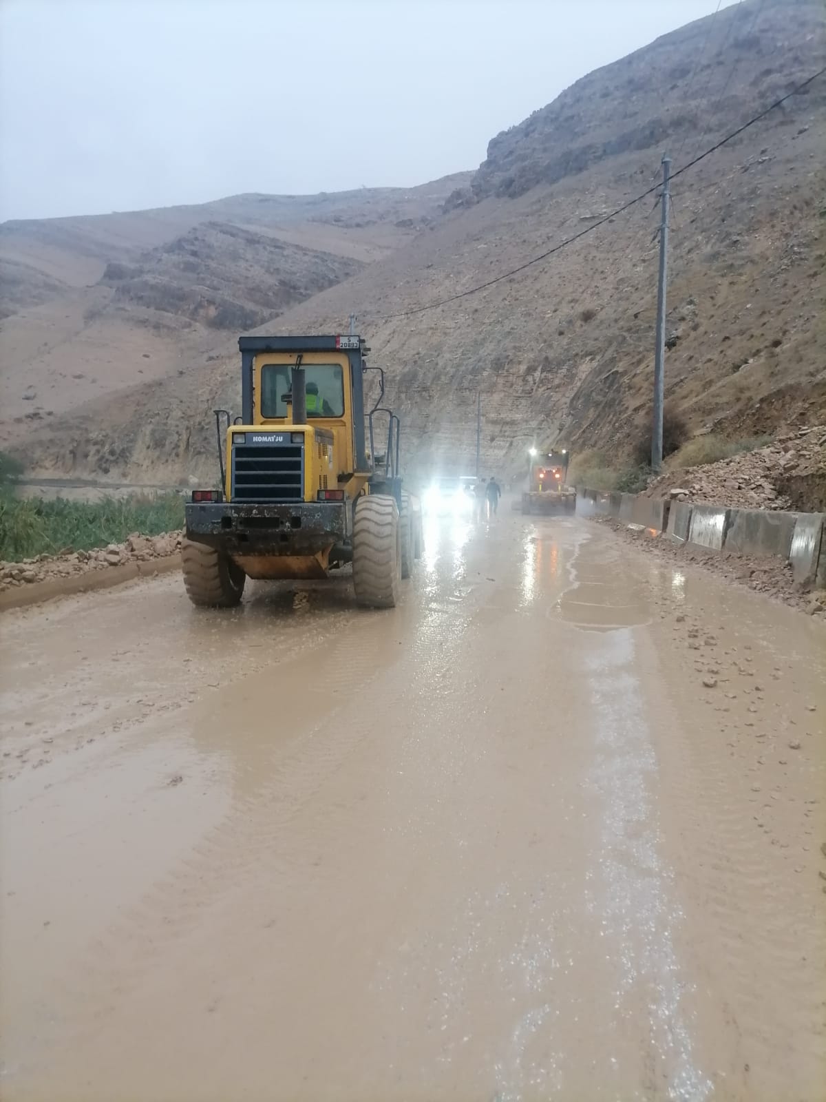 الأشغال: تعاملنا مع انجراف أتربة على طرق ..  ولا انهيارات