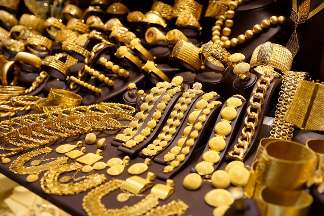 انخفاض أسعار الذهب 1.5 دينار في الأسواق المحلية