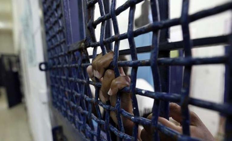 9300 معتقلا في سجون الاحتلال بينهم 250 طفلا