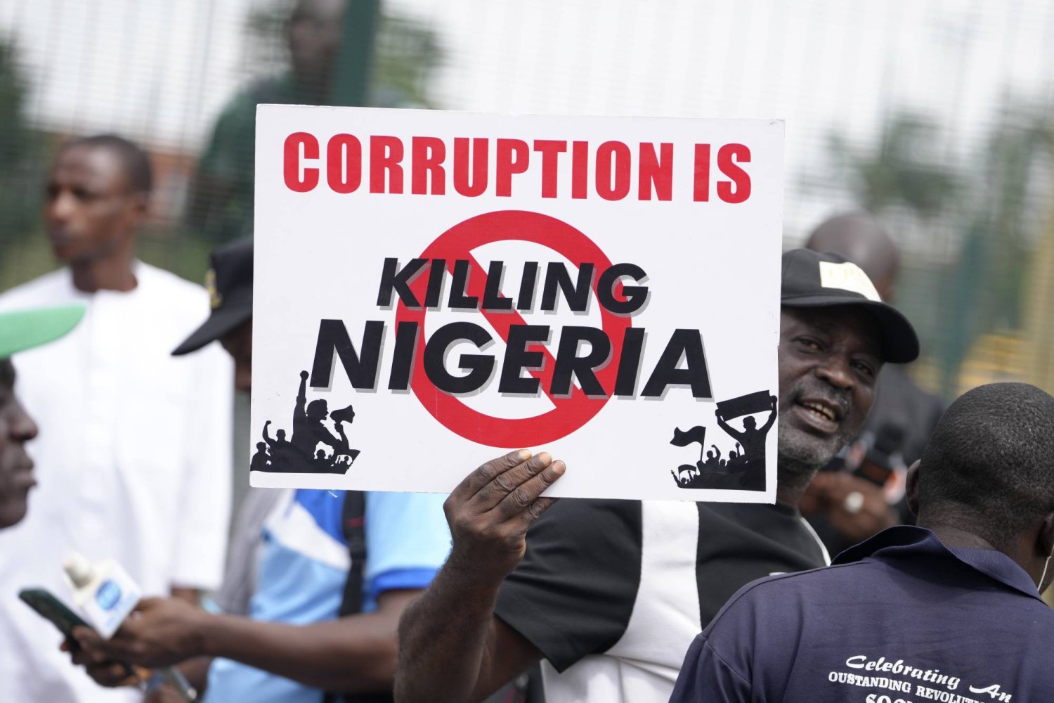 13 قتيلًا خلال احتجاجات ضد غلاء المعيشة في نيجيريا