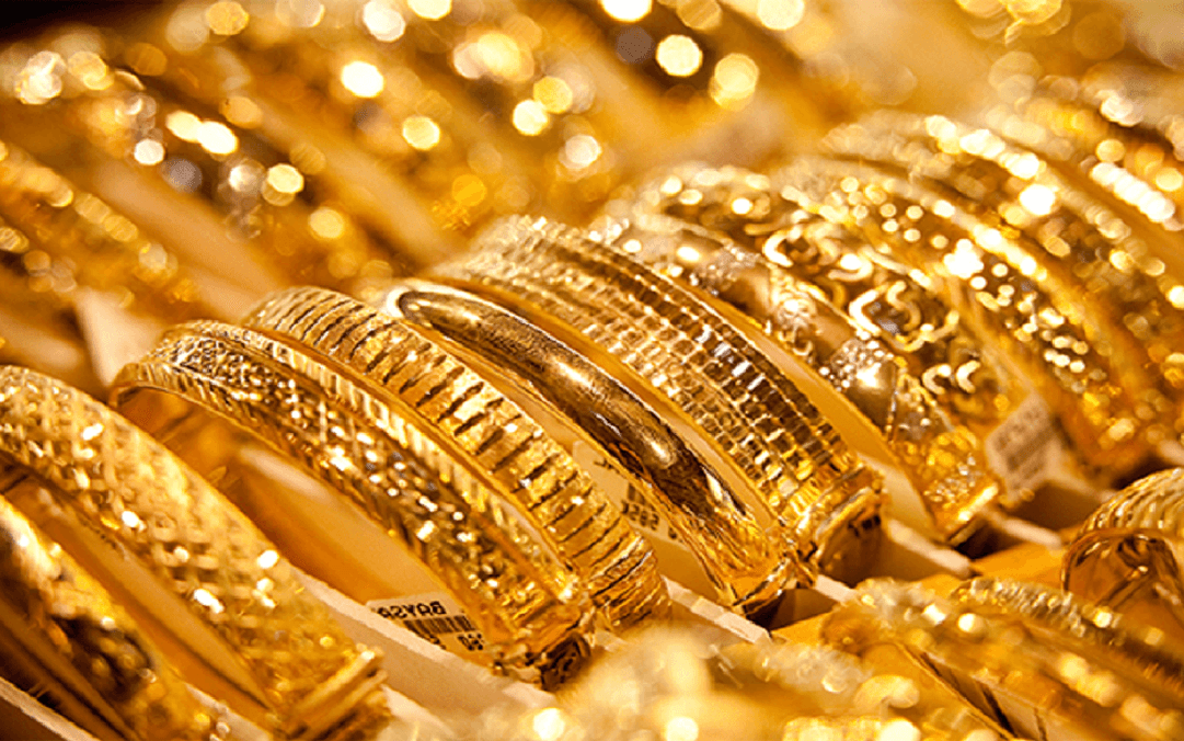 أسعار الذهب عالميًا تنخفض أكثر من 40 دولارًا 