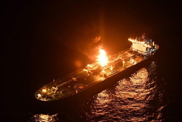 انفجاران قرب سفينة قبالة السواحل اليمنية