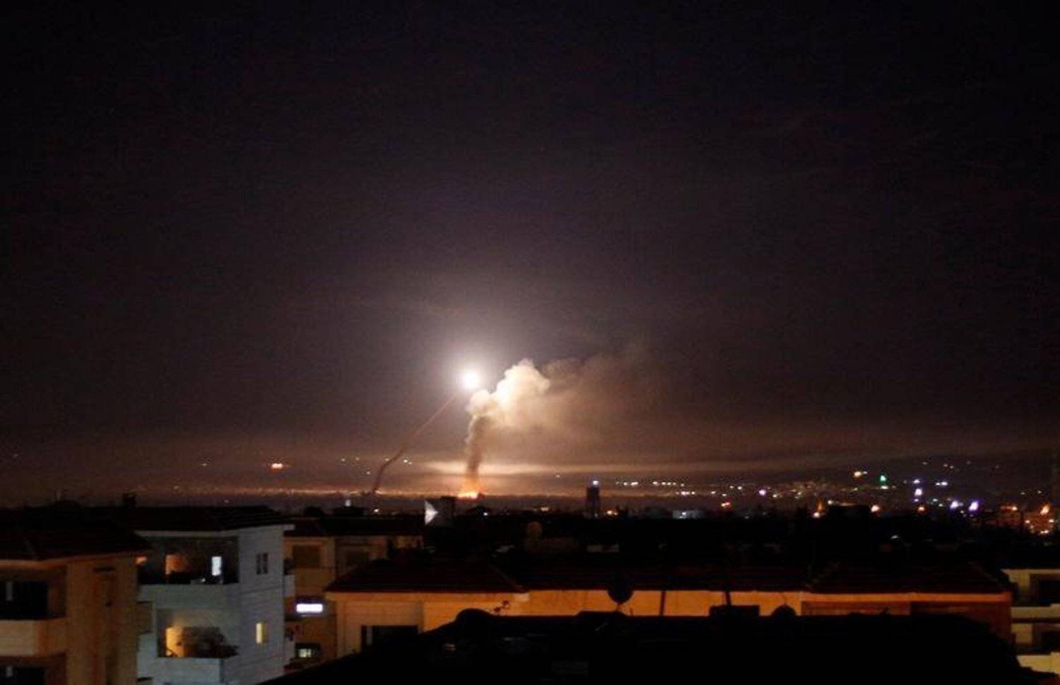شهيدان وإصابة عسكري بقصف إسرائيلي على ريف دمشق
