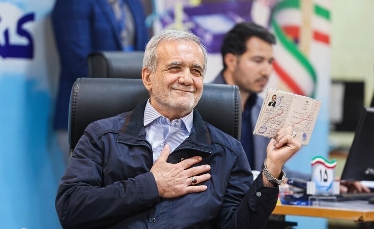 وزير أردني يشارك بمراسم تنصيب الرئيس الإيراني 