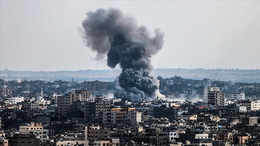 5 شهداء بقصف الاحتلال منزلين في غزة  