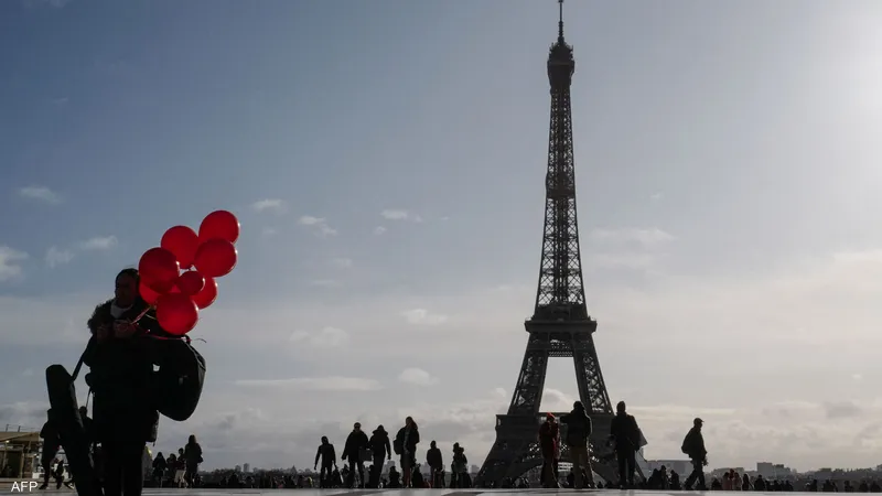 How did the Arabic dialect become the most widespread in France?  |  Mix