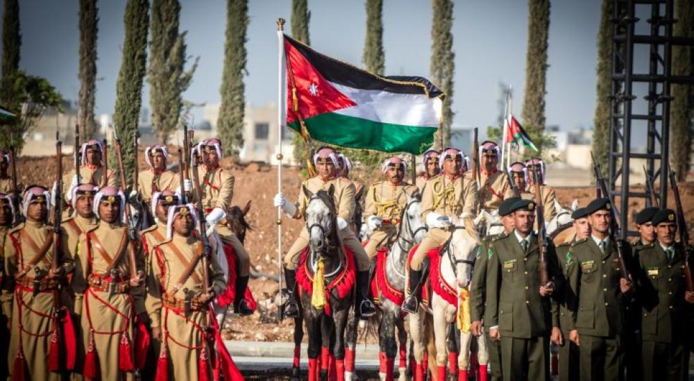 الأردنيون يحتفلون بيوم الجيش وذكرى الثورة العربية الكبرى