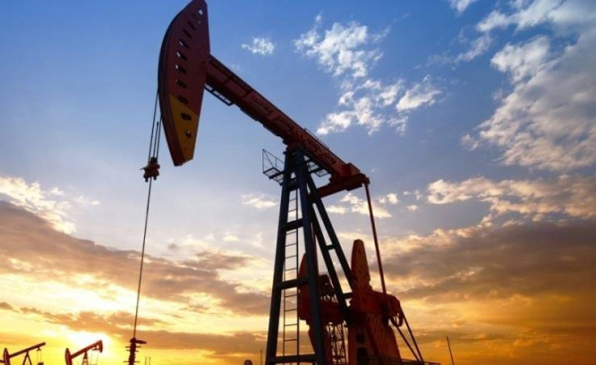 أسعار النفط ترتفع وسط تفاؤل بزيادة الطلب