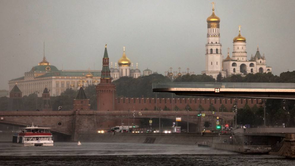 موسكو تدرس خفض العلاقات مع الغرب 