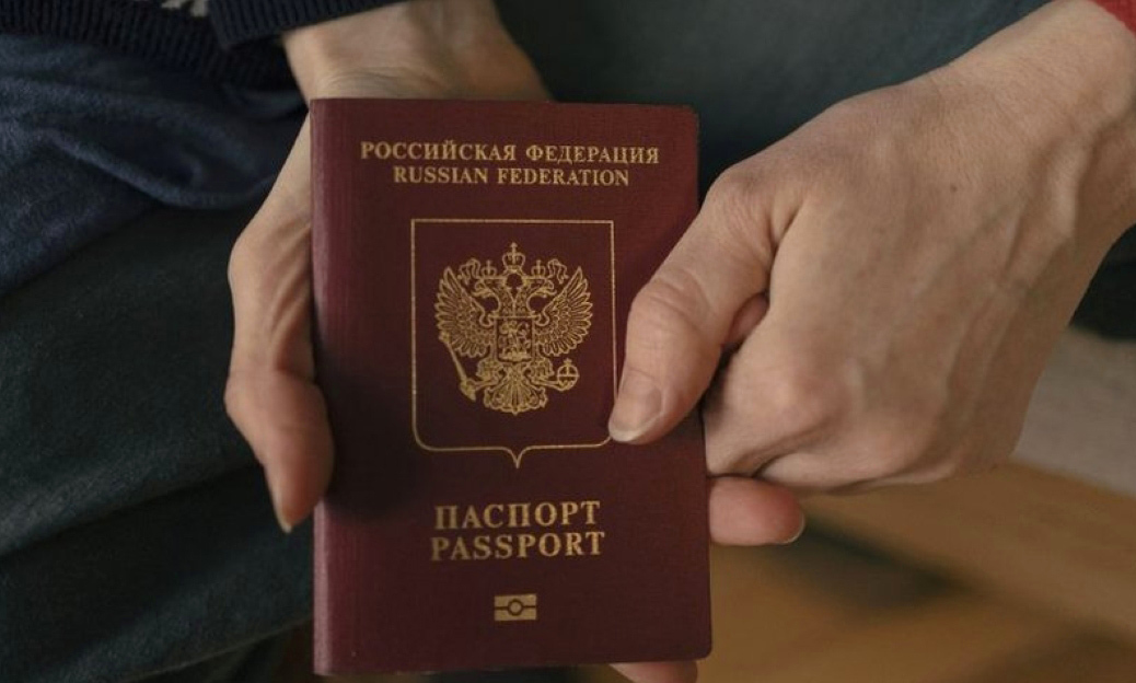 روسية تفقد جواز سفرها فتكتشف أنها متزوجة!