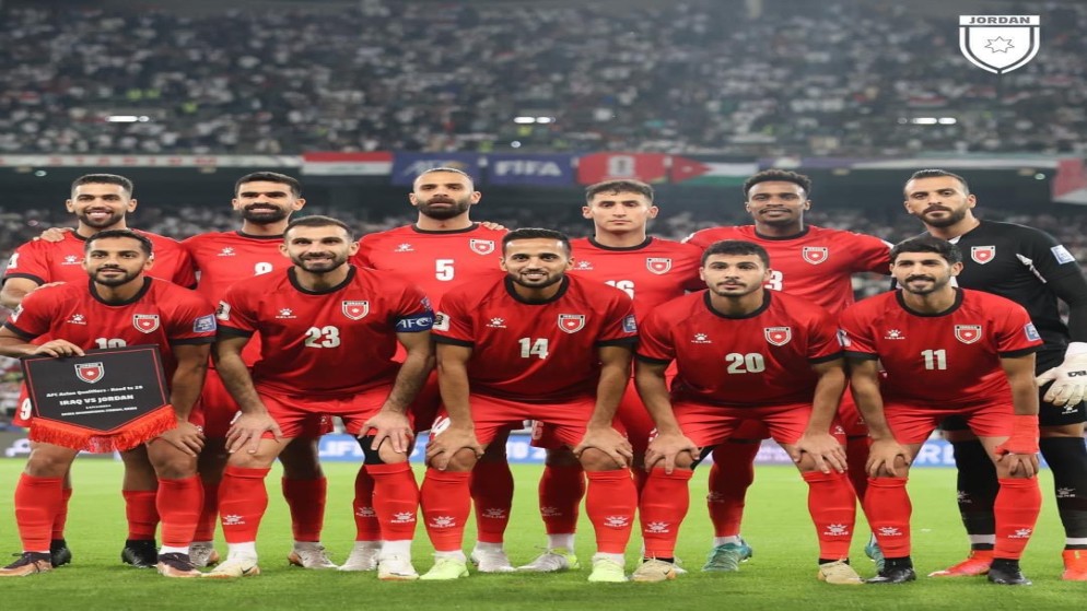 بعثة المنتخب الوطني لكرة القدم تصل إلى الكويت