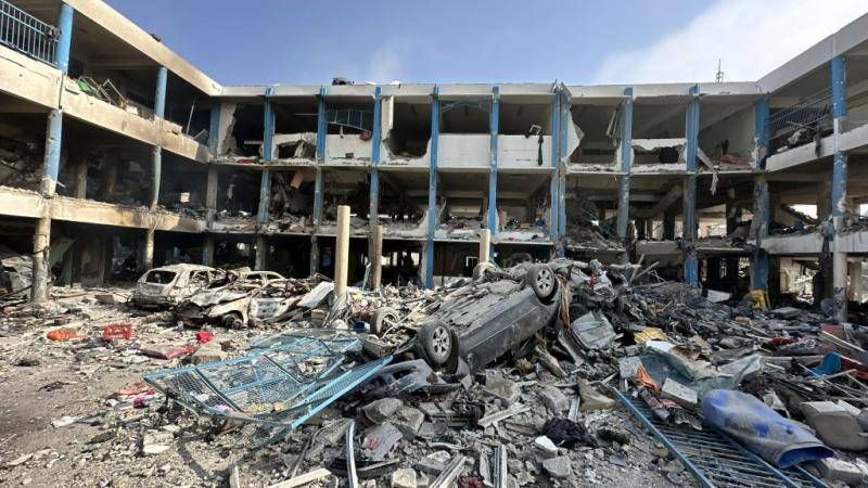 263 يوما للحرب على غزة ..  شهداء بغارات للاحتلال على مدرستين