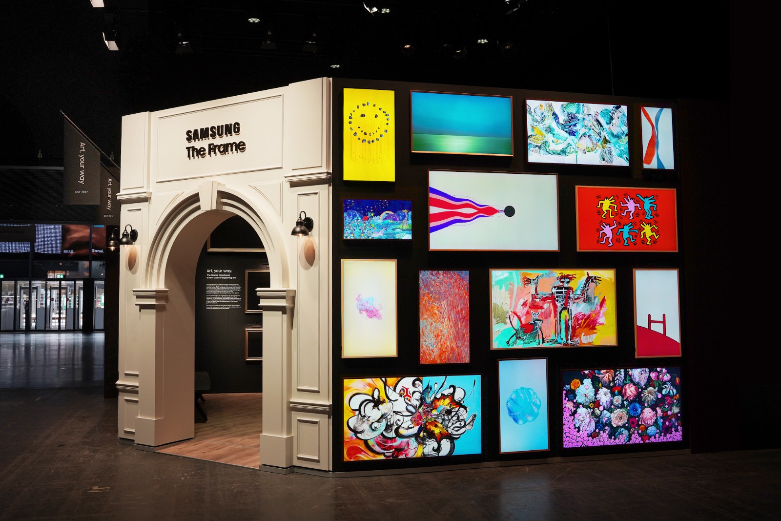 تلفزيون The Frame من سامسونج يمنح العالم طريقة جديدة لاستكشاف الأعمال الفنية خلال معرض آرت بازل 2024