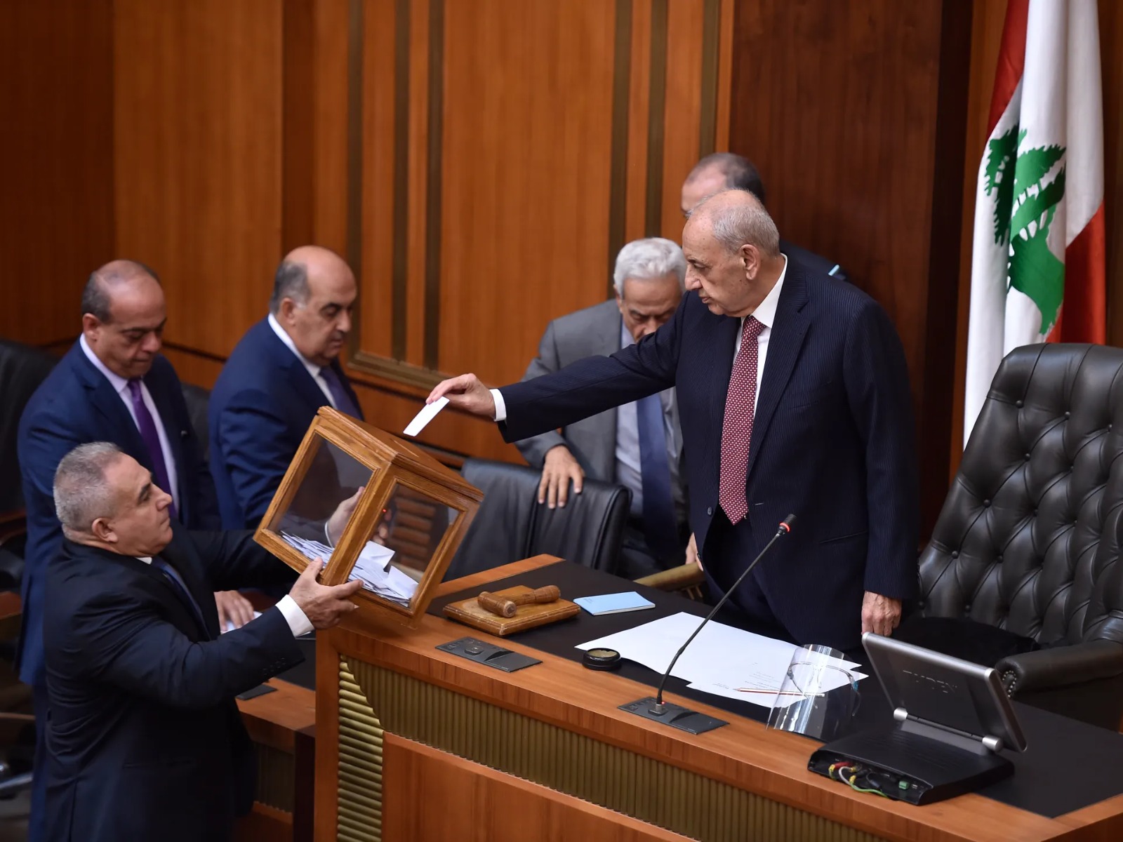 لبنان ينتخب رئيسا بعد أكثر من عامين على الشغور