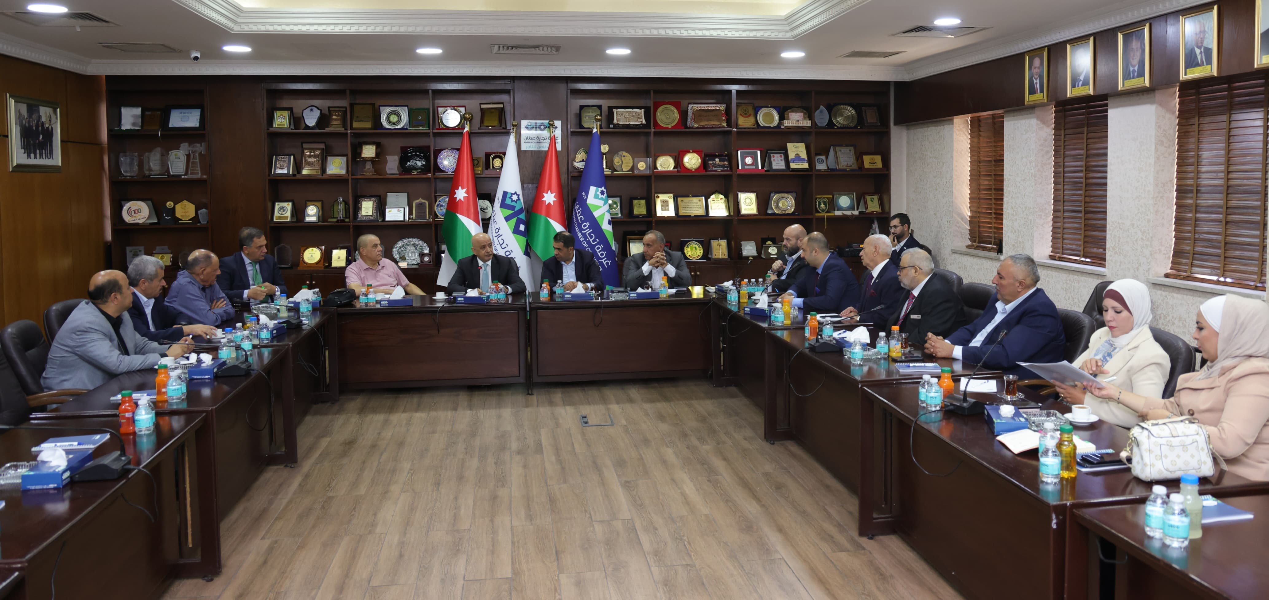 لجنة مشتركة بين تجارة عمان ومجلس العاصمة لتنفيذ مشاريع استثمارية وخدمية