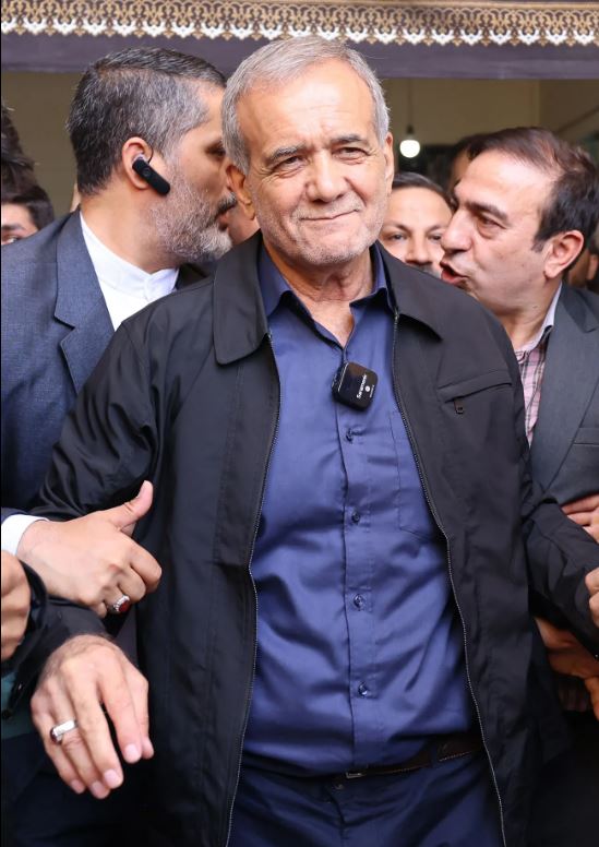 من هو الرئيس الإيراني المنتخب مسعود بزشكيان؟
