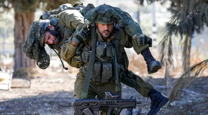 إصابة  17 عسكريا إسرائيليا جديدًا في غزة