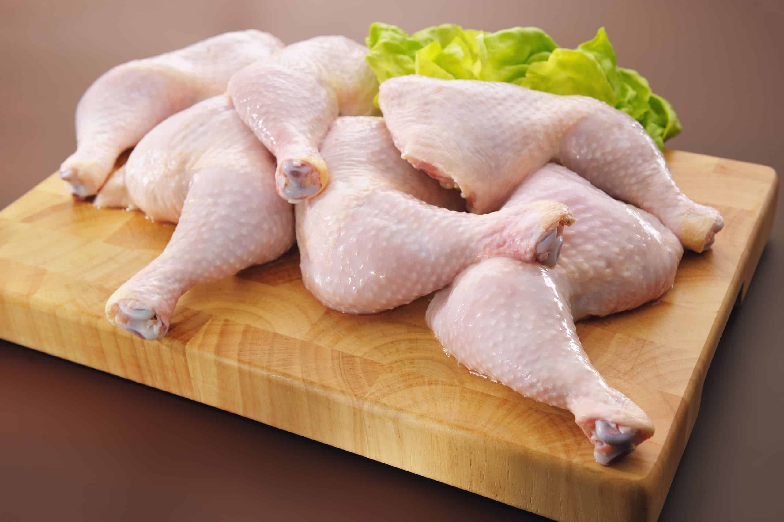 هل يتأثر الأردن بوقف استيراد الدجاج من البرازيل بسبب نيوكاسل؟