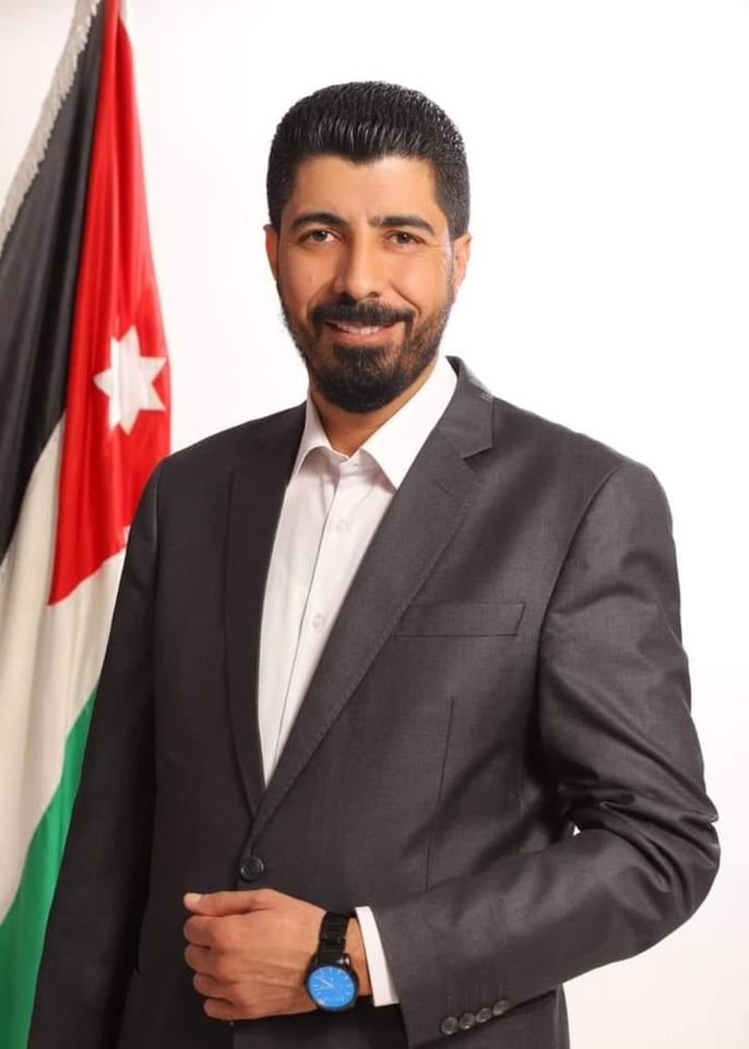 عشيرة آل ابو محفوظ تعلن دعم الدكتور احمد جميل عشا في الانتخابات القادمة