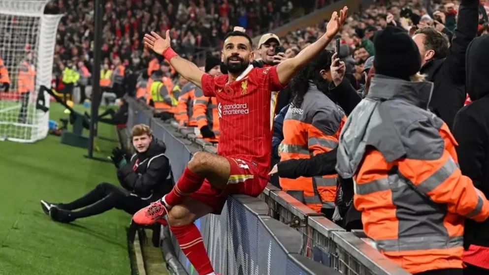 صلاح يترك ليفربول والنادي يهدئ جماهيره