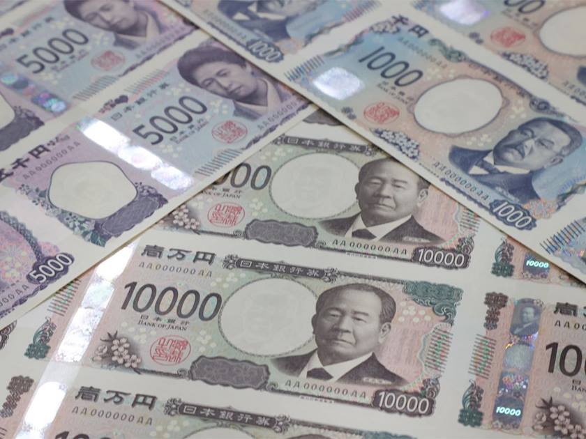 اليابان: بدء التداول بأوراق نقدية جديدة بتقنية ثلاثية الأبعاد