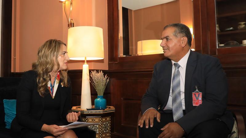 السفيرة الأمريكية: مذهولون بمواقع الأردن الجميلة