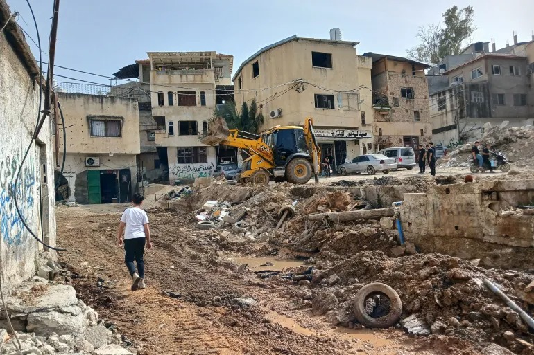 ورقة بحثية: مصاعب متعددة تواجه الشعب الفلسطيني