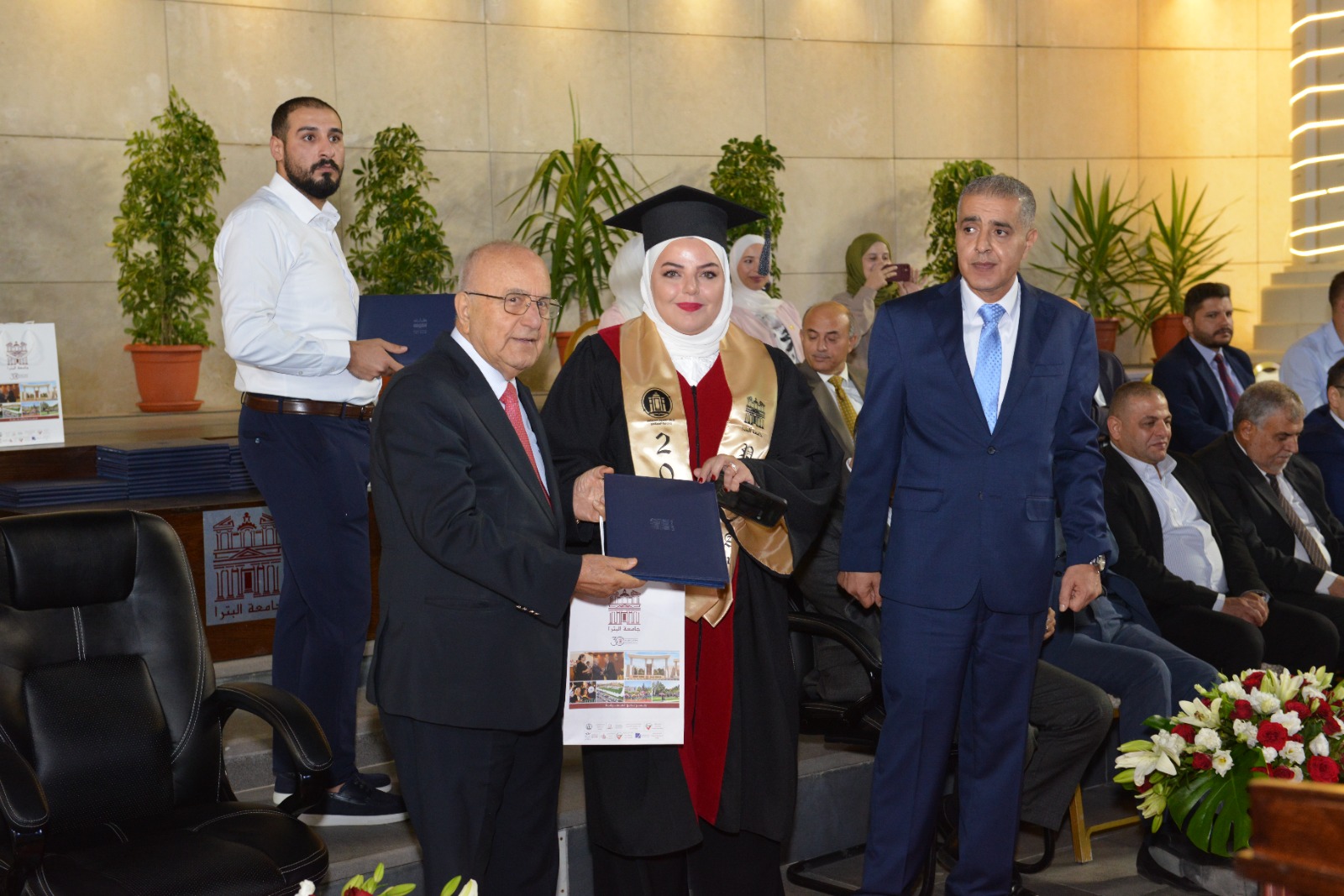 عدنان بدران يرعى حفل تخريج الفوج الحادي عشر لمركز التعليم المستمر في جامعة البترا