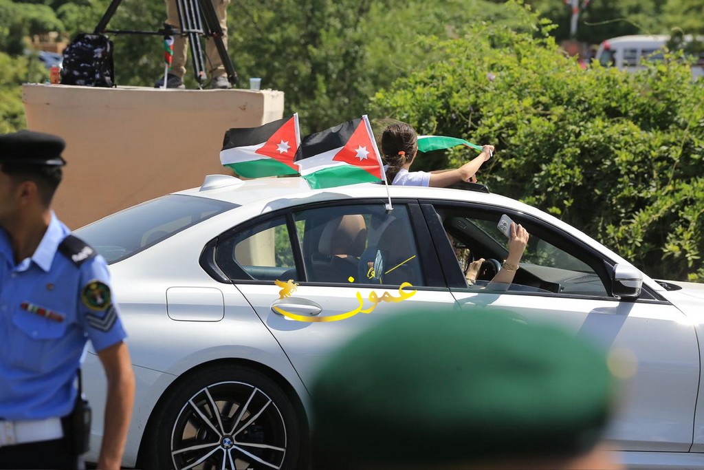 الأردنيون يحتفلون باليوبيل الفضي للملك (صور) 