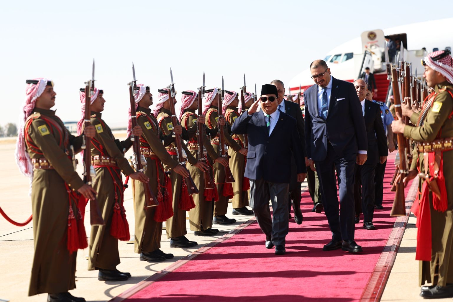 الرئيس الإندونيسي يصل إلى عمان